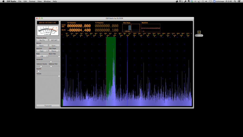 3.559KHz LSB を受信中