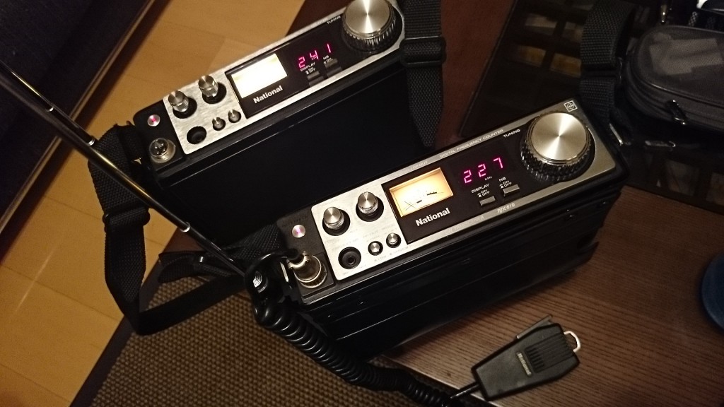 手探りで微調整完了! 手前がソフトケース付の2号機