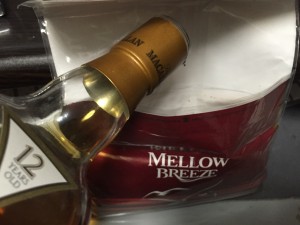 乾燥気味のパイプ煙草にマッカランで保湿処理!!