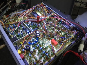 IFユニットは若干カーボンを被っているが・・
